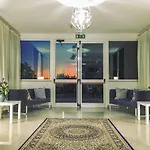 Infinity Hotel 2*