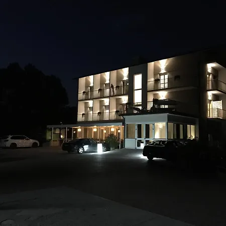 Infinity Hotel